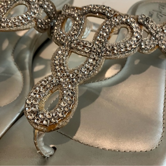 Dexflex Comfort Sz 7.5 WIDE Silver Thong Synthetic Women Sandals - Picture 6 of 11